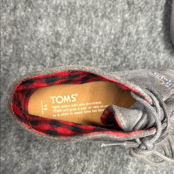 Toms Gray Wedge Shoes with Suede Finish - Picture 7 of 8